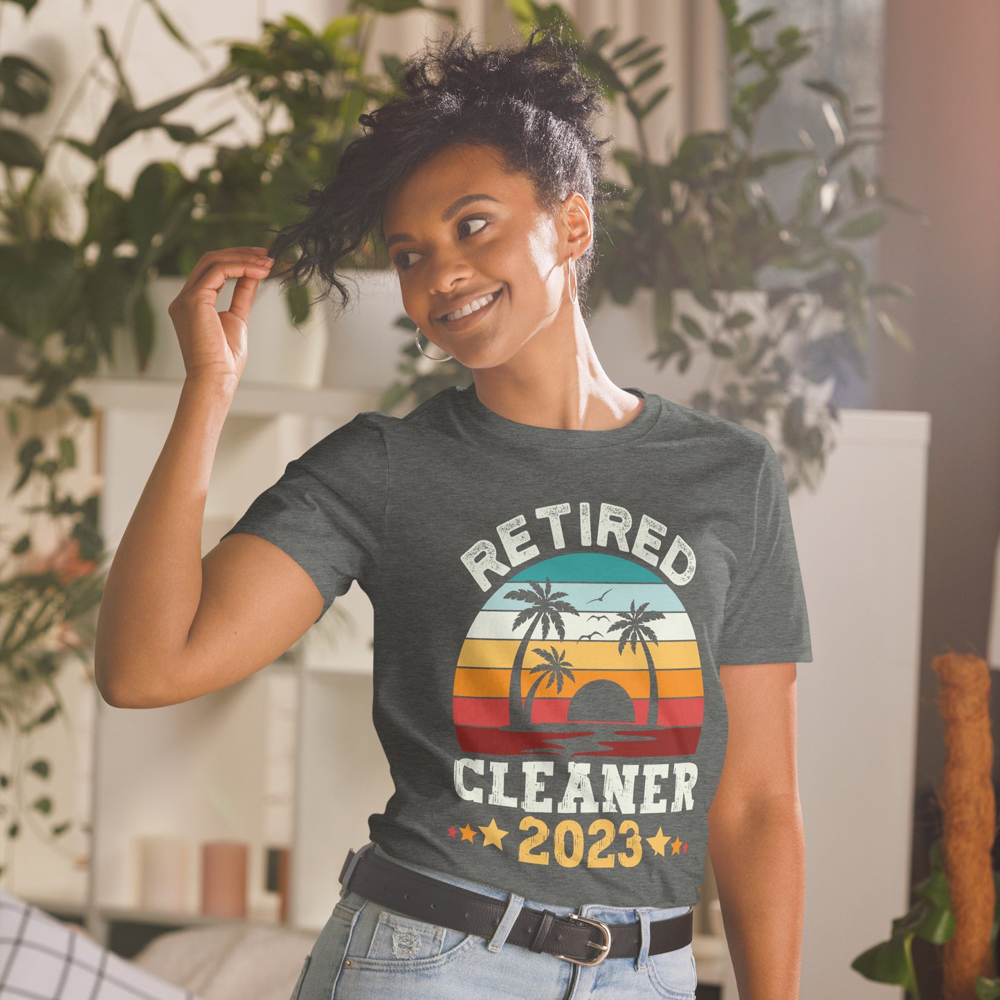 Funny Retired Cleaner 2023 Retirement House Cleaner T-shirt