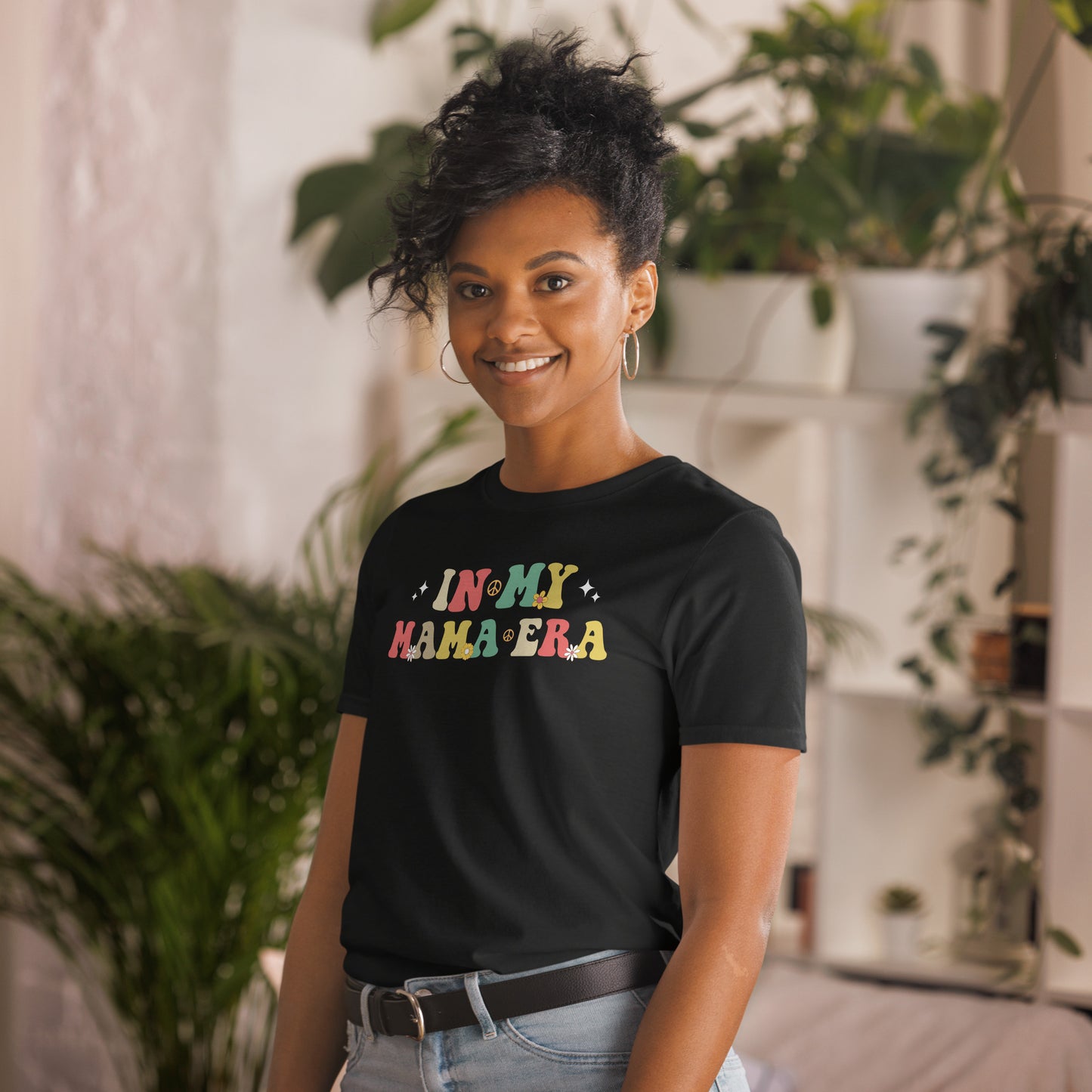 Funny Mother's Day In My Mama Era Retro Groovy Mom Life T-Shirt